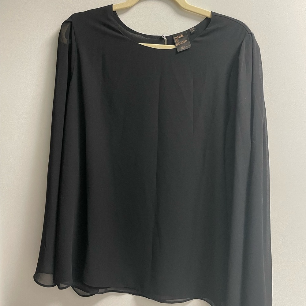 Black blouse w. Sheer long wide arms (size large)